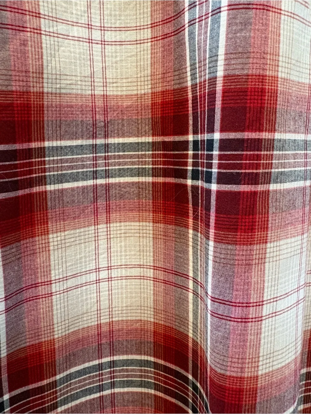 Banana Republic Red and White Plaid Button-Down Shirt - Slim Fit Untucked